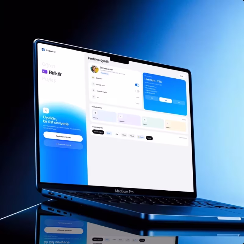 Mavi ışıkta MacBook Pro ekranında Softvisor profil ve üyelik sayfası